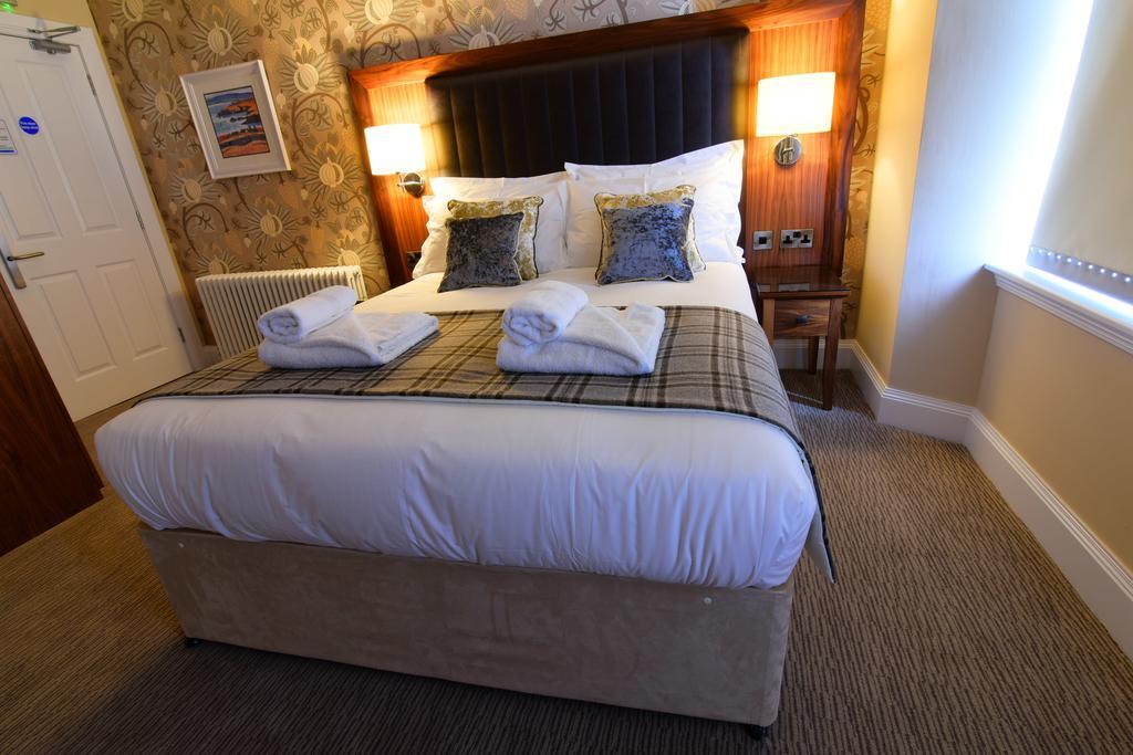 The Townhouse Aberfeldy - Rooms & Breakfast Exterior foto