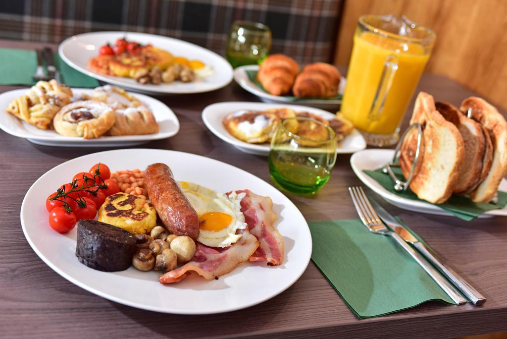 The Townhouse Aberfeldy - Rooms & Breakfast Exterior foto